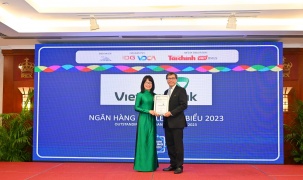 Vietcombank được trao 3 giải thưởng quan trọng tại Diễn đàn Ngân hàng bán lẻ Việt Nam 2023