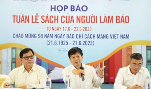 Việt Nam lần đầu có Tuần lễ Sách của người làm báo