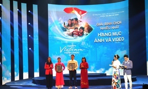 Happy Vietnam - Ngày hội của những người Việt Nam cùng cất tiếng nói về cuộc sống hạnh phúc