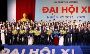 Chủ tịch nước nhắn nhủ sinh viên Việt Nam, nhân tố quyết định thịnh, suy của quốc gia trong tương lai