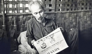Nguyễn Ái Quốc - Hồ Chí Minh Người thầy vĩ đại của Báo chí Cách mạng Việt Nam