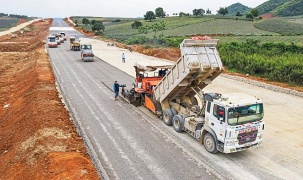 Phó Thủ tướng chỉ đạo gỡ vướng cấp phép khai thác khoáng sản phục vụ công trình trọng điểm