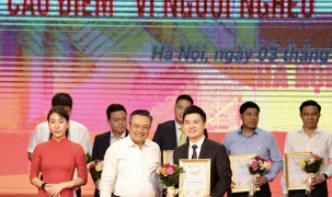 T&T Group ủng hộ 1 tỷ đồng cho Quỹ “Vì người nghèo” thành phố Hà Nội