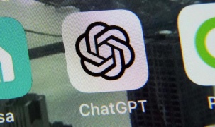 Ưu tiên của ChatGPT: Chuyên môn hoá hay thu nhỏ chatbot?