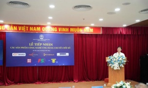 FSI trao tặng Hệ thống số hóa D-IONE cho Trung tâm phục vụ HCC Hà Nội