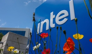 Intel cảnh báo nguy cơ suy thoái kinh tế gia tăng do thuế quan