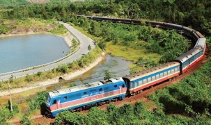 Thủ tướng chỉ đạo đẩy nhanh tiến độ dự án đường sắt Lào Cai - Hà Nội - Hải Phòng