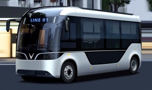 VinFast ra mắt xe buýt điện cỡ nhỏ và xe chuyên chở học sinh 