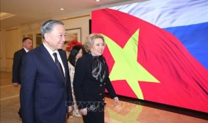 Phát triển quan hệ Đối tác chiến lược toàn diện với Nga