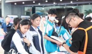 Gần 10 nghìn học sinh Thủ đô dự ngày hội gắn kết giáo dục nghề nghiệp
