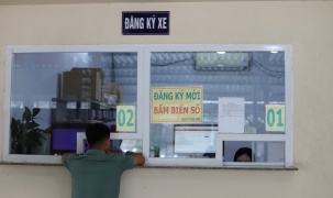 Thí điểm sang tên xe trực tuyến qua VNeID tại TPHCM