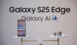 Samsung ra mắt điện thoại thông minh mỏng nhất khi chạy đua với đối thủ Apple