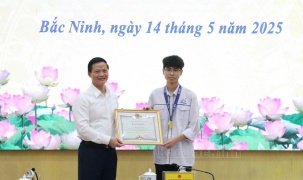 Bắc Ninh vinh danh học sinh đoạt Huy chương Vàng Olympic Vật lý châu Á 2025