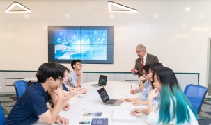 Ngành khoa học dữ liệu và phân tích kinh doanh dẫn đầu xu hướng việc làm đến 2030