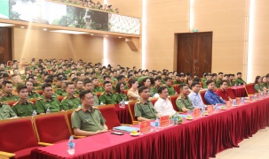 Nâng cao nhận thức cho thế hệ trẻ Công an Thủ đô về vai trò then chốt của KHCN