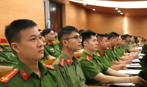 Tuổi trẻ Công an Hà Nội học công nghệ AI, đẩy mạnh chuyển đổi số