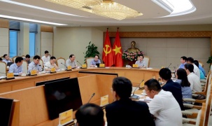 Phó Thủ tướng Trần Hồng Hà chỉ đạo xây dựng lộ trình chuyển đổi xanh cho ngành hàng không