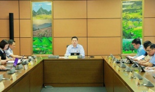 Tránh tình trạng 'miễn học phí nhưng tăng thu khác'