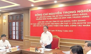 Đồng chí Nguyễn Trọng Nghĩa làm việc với lãnh đạo tỉnh An Giang và Kiên Giang về công tác sắp xếp bộ máy
