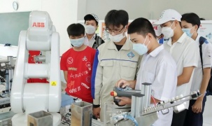 Bài 1: Từ phân luồng đến hướng nghiệp: Cần một hành trình liền mạch cho người học