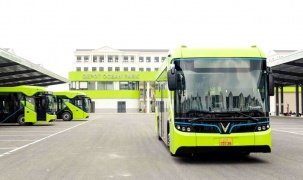 Hà Nội đẩy nhanh lộ trình hạn chế xe máy và chuyển đổi xe buýt xanh