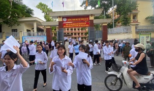 Đề môn Tin học thi tốt nghiệp THPT 2025