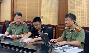 Khởi tố vụ án lộ đề thi tốt nghiệp THPT 2025: Học sinh dùng AI giải đề ngay tại phòng thi
