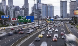 Australia sử dụng camera AI để phạt lái xe dùng điện thoại di động