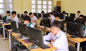Tổ chức thi tốt nghiệp THPT trên máy tính: Kiến tạo mô thức mới trong thi cử