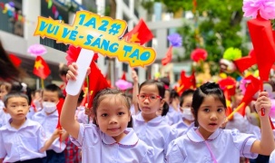 Phụ huynh Hà Nội đăng ký tuyển sinh trực tuyến vào lớp 1 đến hết ngày 3/7