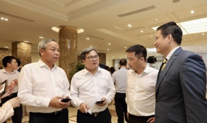Xác định các “điểm nghẽn” pháp luật để thúc đẩy tăng trưởng kinh tế 2 con số