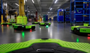 Đội quân robot của Amazon chạm mốc 1 triệu, hiệu suất kho hàng tăng thêm 10%