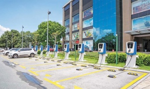 Hà Nội thành lập tổ công tác liên ngành về chuyển đổi xe điện và xây dựng trạm sạc