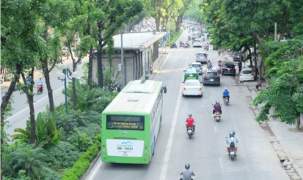 Hà Nội lập tổ công tác tham mưu chuyển phương tiện xanh và trạm sạc xe điện