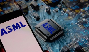 Cổ phiếu ASML giảm 6,5% sau cảnh báo về tăng trưởng không chắc chắn trong năm 2026