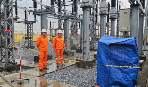 Hơn 200.000 khách hàng tại Hải Phòng bị mất điện do ảnh hưởng của bão Wipha