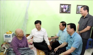 Lãnh đạo Đảng, Nhà nước quan tâm chăm lo cho người có công