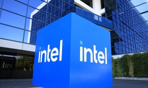 Intel vượt dự báo doanh thu quý II, cắt giảm mạnh chi phí xây dựng nhà máy chip