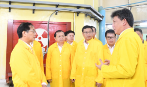 Phó Thủ tướng Bùi Thanh Sơn làm việc với Viện Nghiên cứu hạt nhân