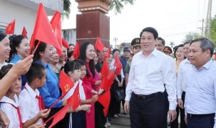Chủ tịch nước Lương Cường dự sinh hoạt chi bộ thôn tại Quảng Ninh