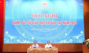 Triển khai nhiều quyết sách lớn về giáo dục trong năm học mới, Bộ trưởng GD&ĐT quán triệt 