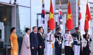 Tổng thống Hàn Quốc chủ trì Lễ đón trọng thể Tổng Bí thư Tô Lâm và Phu nhân