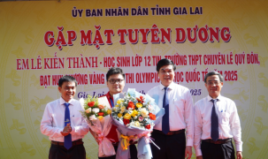 Khen thưởng 100 triệu đồng cho học sinh đoạt HCV Olympic Tin học Quốc tế