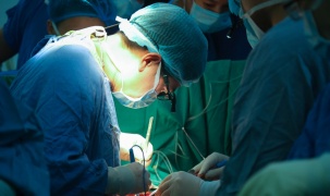 Lần đầu tiên ghép thành công đồng thời tim và phổi cho người bệnh suy đa tạng