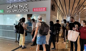 Miễn thị thực cho giới khoa học và chuyên gia quốc tế: Cơ hội thu hút trí tuệ toàn cầu vào Việt Nam