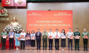 'Lúc dân cần, lúc dân khó, có Công an' - Ấn phẩm ý nghĩa, sâu sắc về lực lượng Công an nhân dân vì nước quên thân, vì dân phục vụ