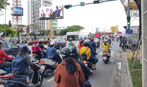 Sau Hà Nội và TP HCM, Đà Nẵng xem xét chuyển xe xăng sang xe điện