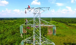 ADB, WB rót hơn 12 tỷ USD cho năng lượng tái tạo và lưới điện ASEAN