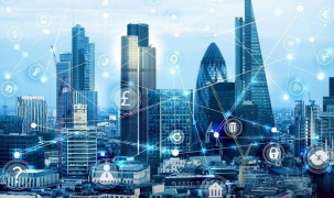 Các giao dịch chuyển tiền điện tử từ 1.000 USD tại Trung tâm tài chính quốc tế đều phải báo cáo