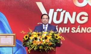 Thủ tướng: Đưa thể chế, pháp luật trở thành 